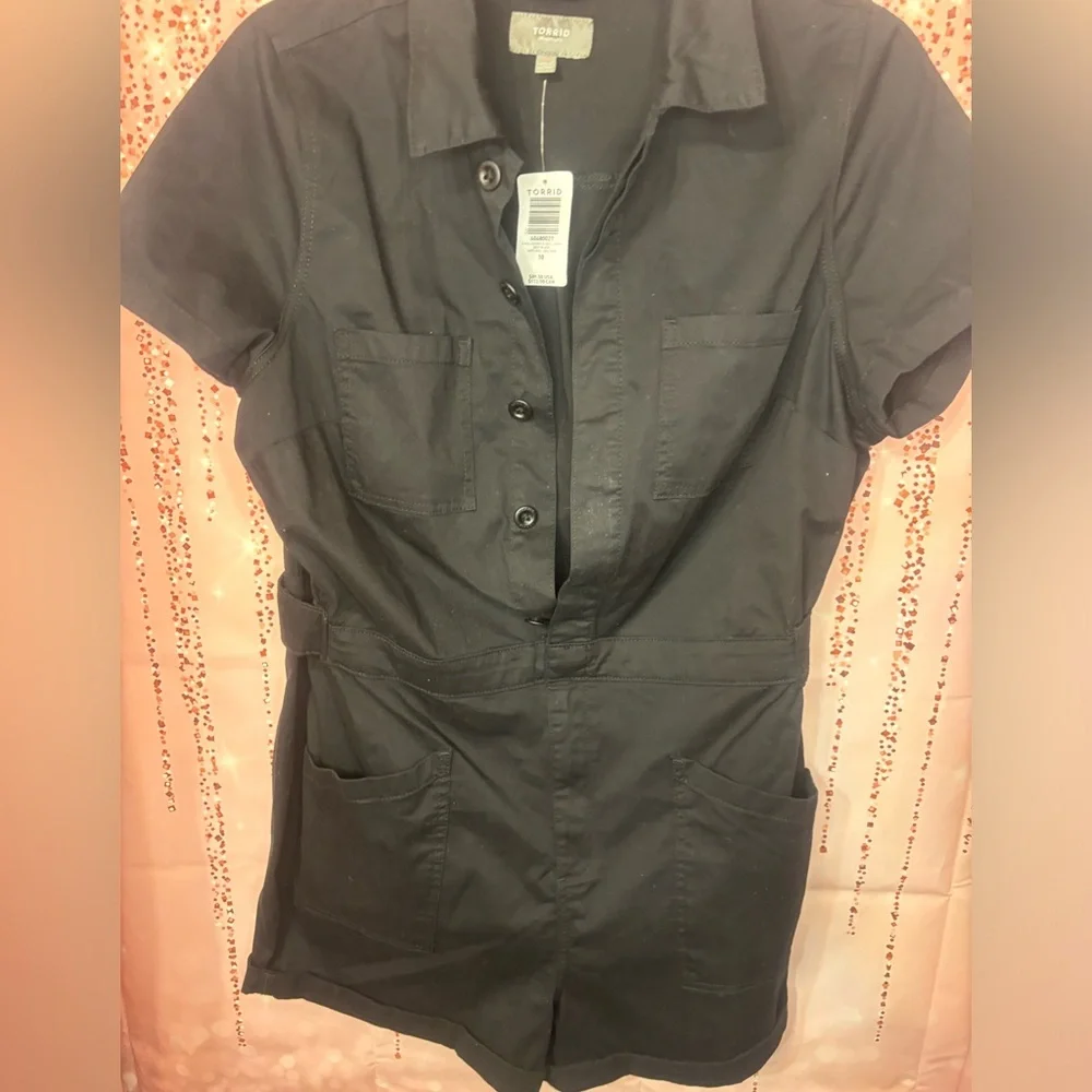 Torrid 8" Twill Lightweight Jumpsuit (Romper) - Picture 2 of 16